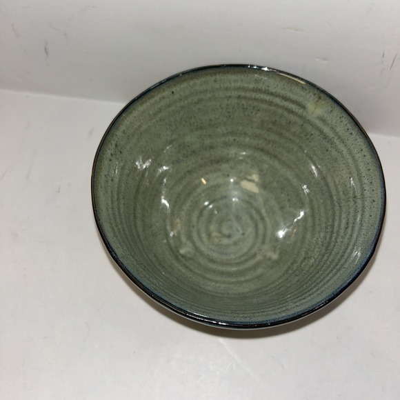 Stoneware Shaded Blue Green Pottery Bowl With Feet 6" Wide & 4" Tall - Picture 5 of 6